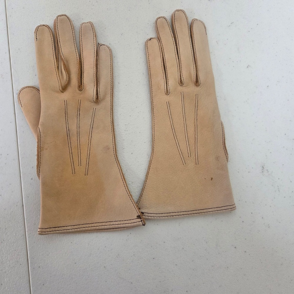 Vintage Tan Leather Gauntlet Gloves Women Pintuck Detail Formal Accessory 9.5in